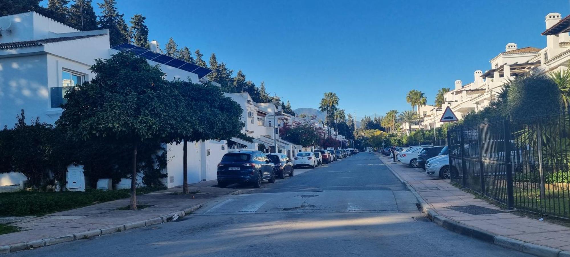 4 Bed House With Pool Walk To Puerto Banus Fast Internet Villa Marbella Eksteriør billede